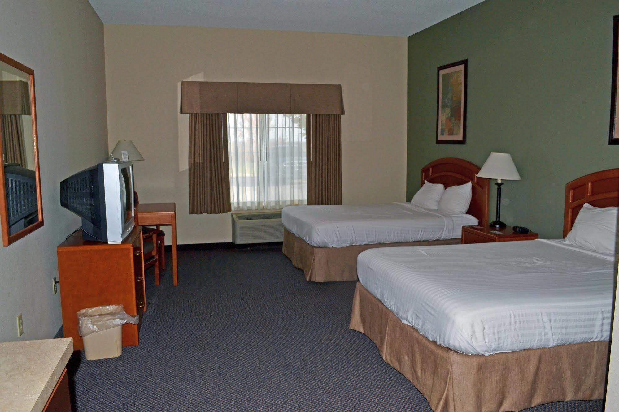Paola Inn And Suites Exterior foto
